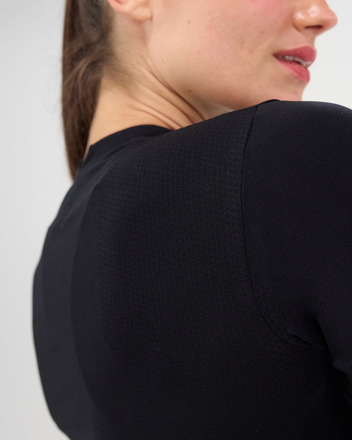 Mercury Seamless™ Crop Long-Sleeve Shirt - Women's