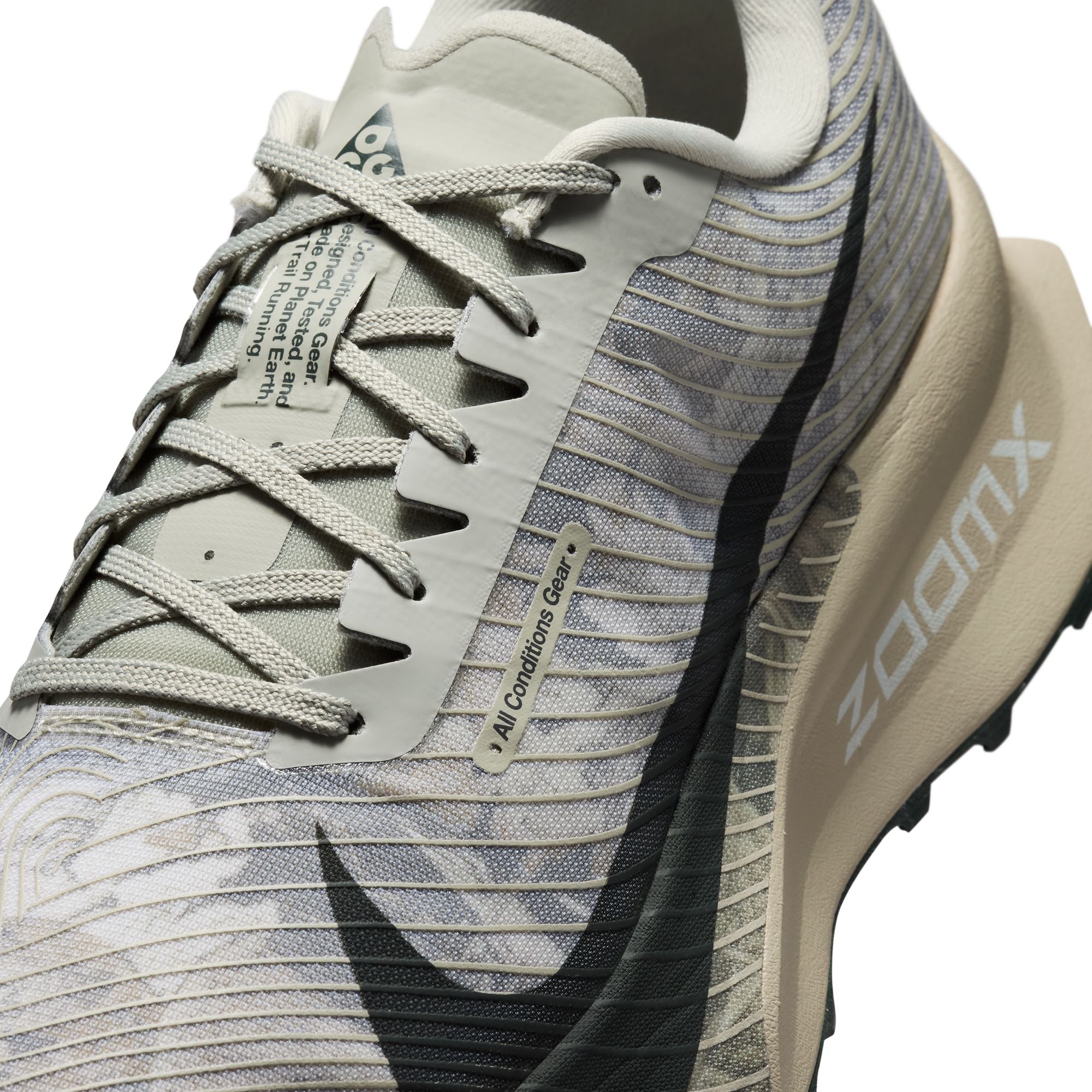 ACG Ultrafly Trail - Unisex